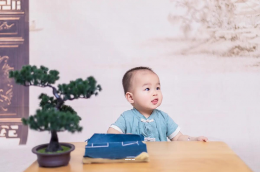 百色宝宝喊肚子疼怎么回事